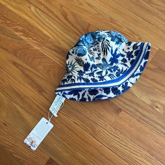 Free People Agua Bendita Sibyl Bucket Hat